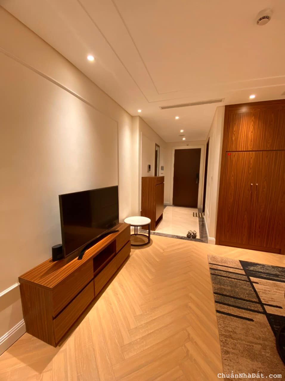 Bán căn hộ T-PLACE Hàng Bài Hoàn Kiếm 51m nhỉnh 10 tỷ nhà đẹp đang cho thuê 1000$/tháng