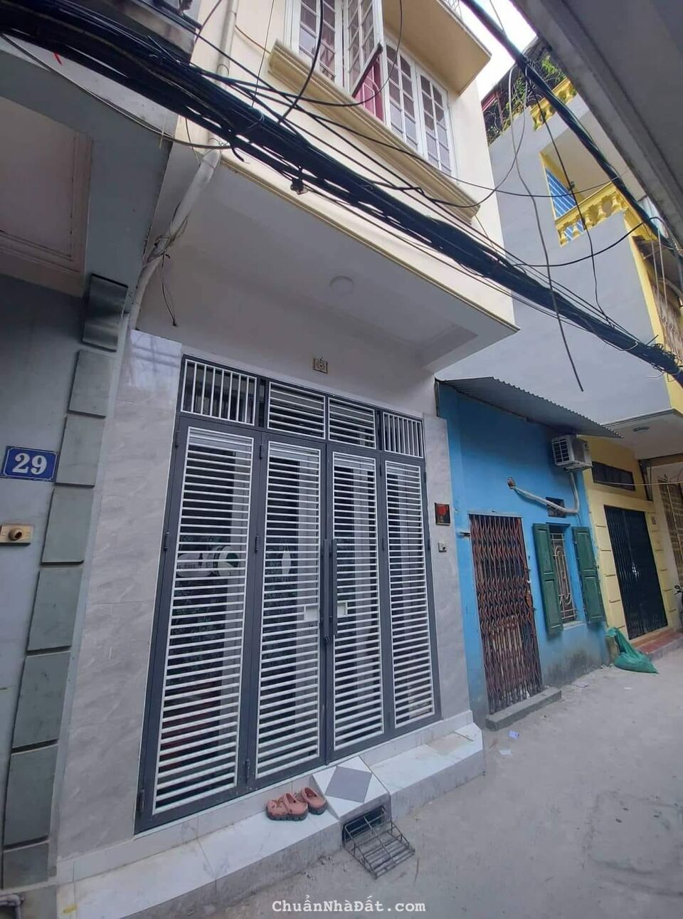 Bán nhà phân lô Lương Đình Của - Đống Đa 30m 4T nhỉnh 3 tỷ thoáng ngõ thông kdoanh ở luôn cạnh ĐH Y