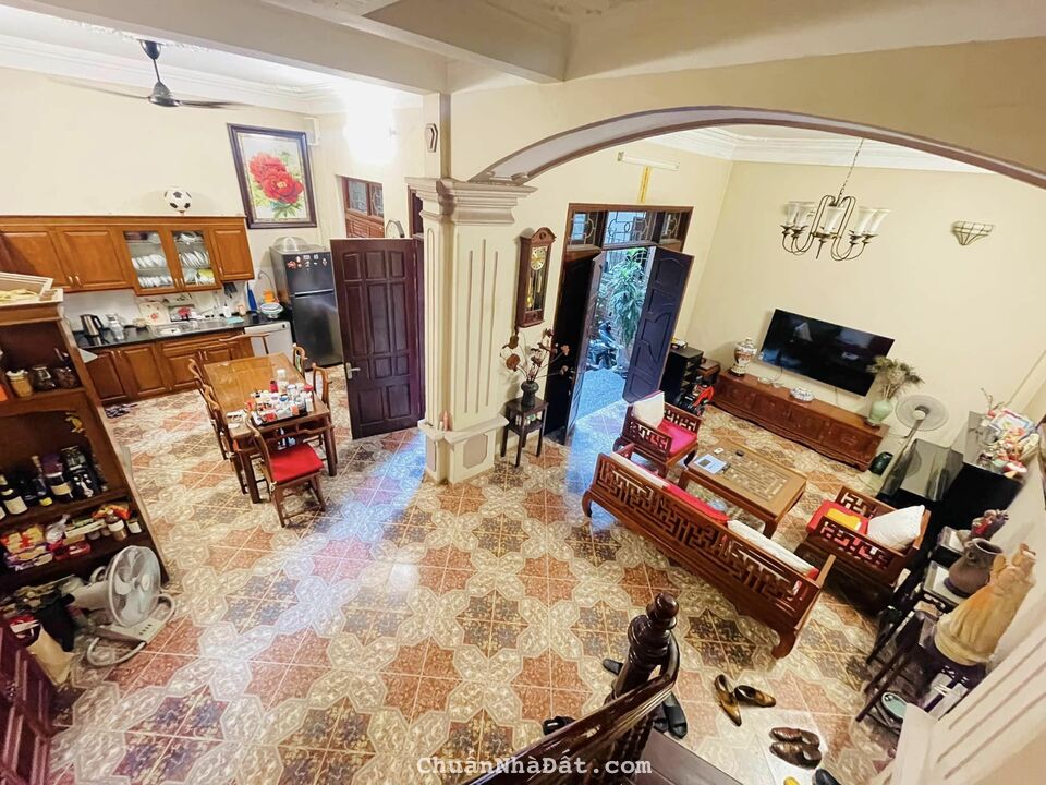 Bán căn BT mini ngõ 5 Hoàng Quốc Việt, Cầu Giấy 72mx4T 10 tỷ nhà đẹp sân vườn ở luôn để lại nội thấ