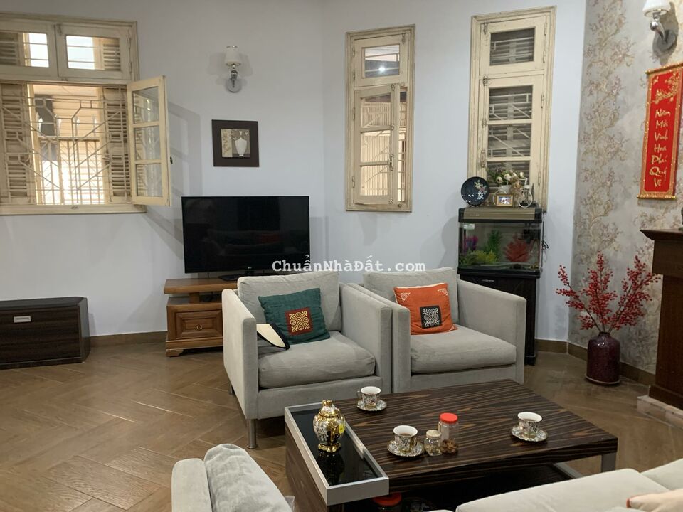 Bán biệt thự Vân Hồ, HBT 90m x5T chỉ 17 tỷ MT 10m vườn cây kiến trúc Pháp ở và kinh doanh