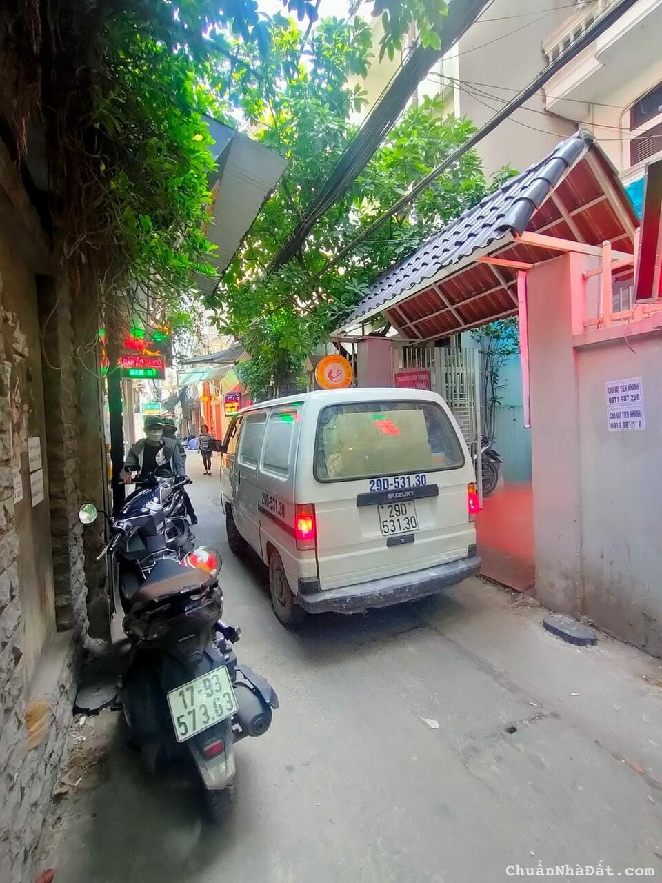  Chính chủ cần bán gấp căn nhà mặt ngõ Nguyễn Khánh Toàn, DT 35m2x5T, giá chỉ nhỉnh 5 tỷ.