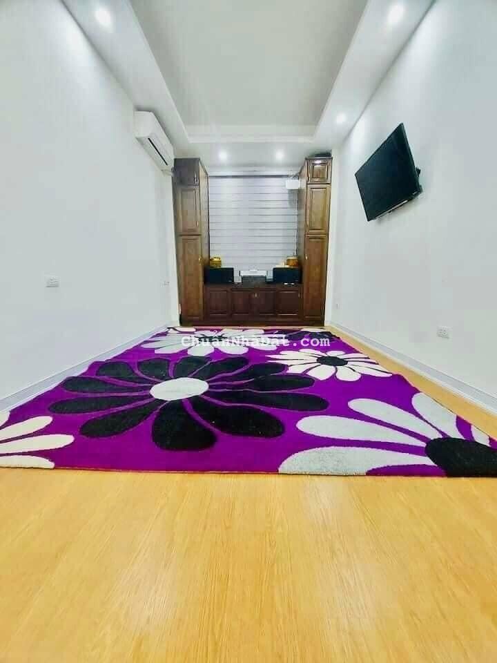 Cc cần bán gấp căn nhà Đội Cấn, Dt 22m2, tặng toàn bộ nội thất Cc cần bán gấp căn nhà Đội Cấn, Dt 22m2, tặng toàn bộ nội thất