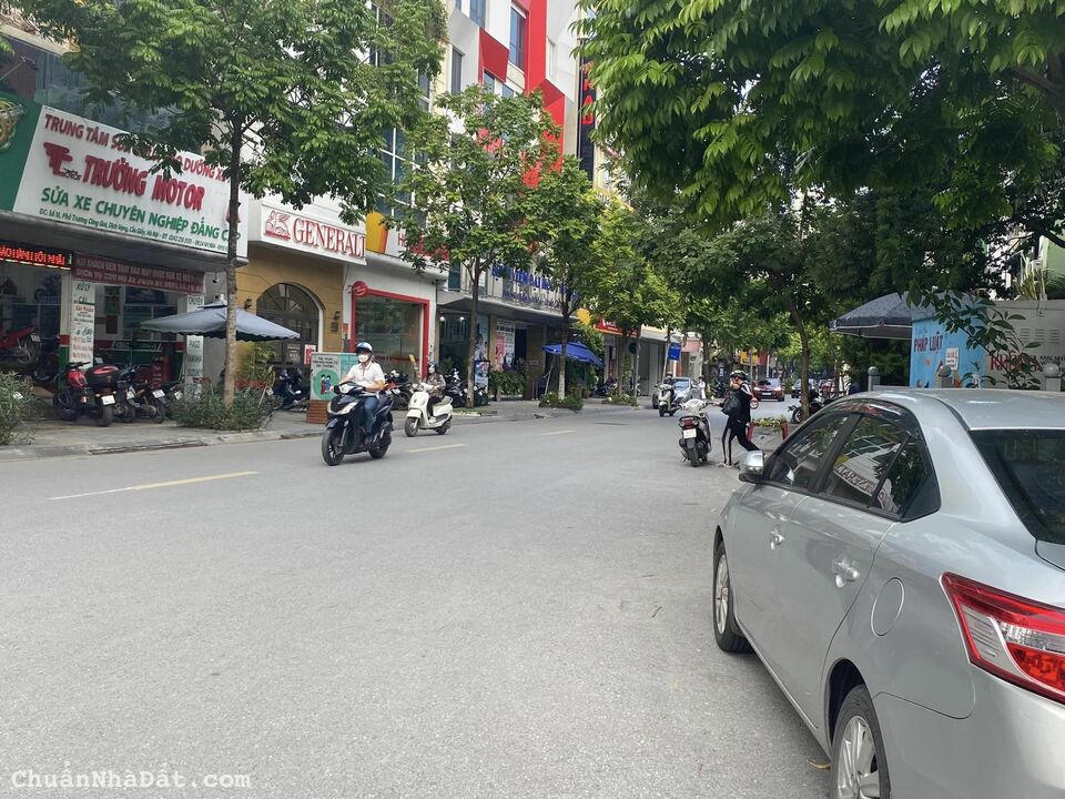 Bán nhà mặt phố Trương Công Giai 137m2 MT10m giá 52,5 tỷ. LH 0912442669 Bán nhà mặt phố Trương Công Giai 137m2 MT10m giá 52,5 tỷ. LH 0912442669