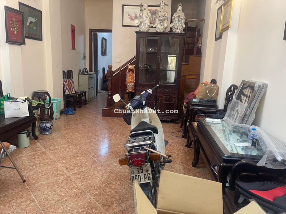 Bán nhà phân lô ô tô tránh phố Thông Phong 5 tầng 53m2 giá 14,7 tỷ. LH 0912442669 Bán nhà phân lô ô tô tránh phố Thông Phong 5 tầng 53m2 giá 14,7 tỷ. LH 0912442669