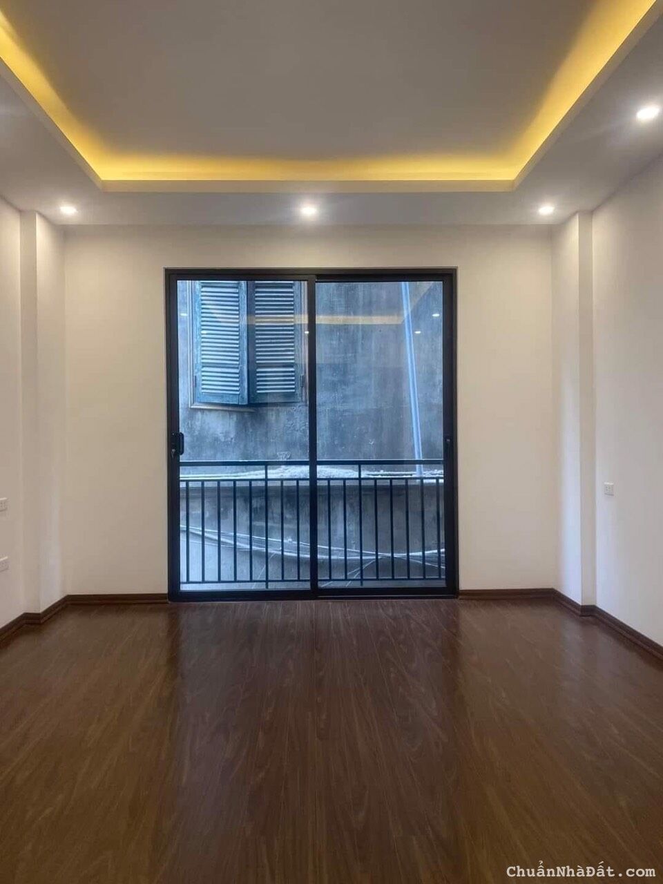 Bán nhà PL mới đẹp ở luôn ngõ 310 Nghi Tàm 33m2 5 tầng giá 4,8 tỷ. LH 0912442669