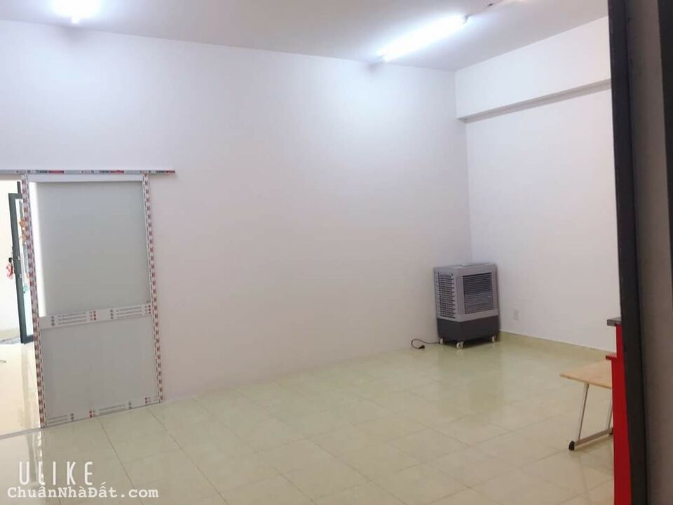 Bán Shophouse 123m có gác lững 2pn.2wc. giá 3,5 tỷ 