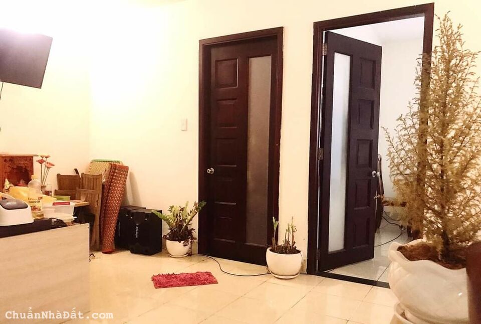 Bán Shophouse 123m có gác lững 2pn.2wc. giá 3,5 tỷ 