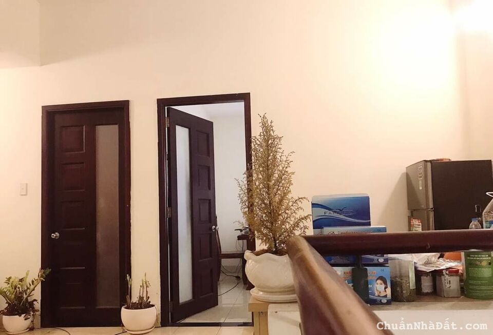 Bán Shophouse 123m có gác lững 2pn.2wc. giá 3,5 tỷ 