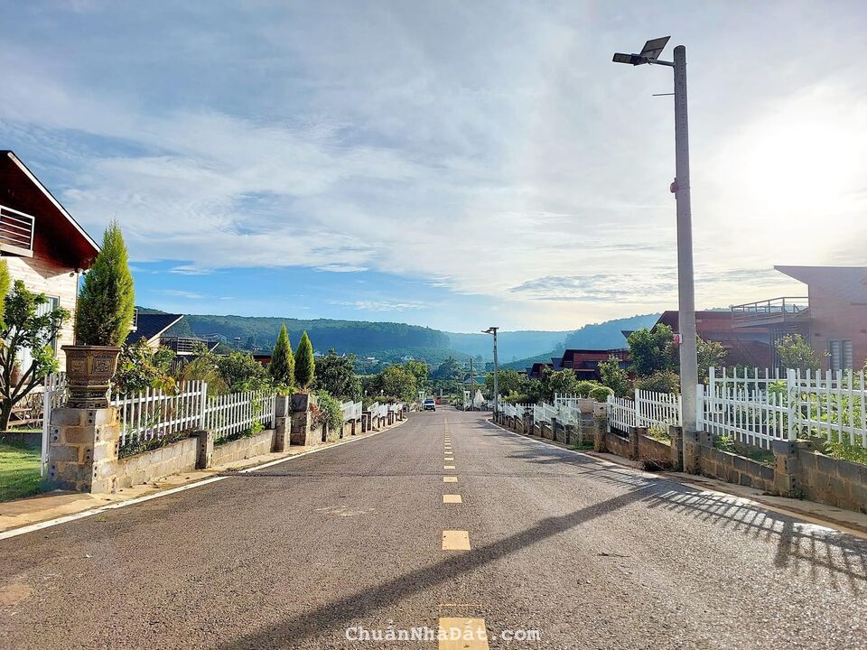 Cần tiền bán lỗ lô đất 178m2 full thổ cư chỉ 1.2 tỷ đã có sổ tại Lâm Đồng LH 0909552712 Cần tiền bán lỗ lô đất 178m2 full thổ cư chỉ 1.2 tỷ đã có sổ tại Lâm Đồng LH 0909552712