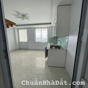 Cho thuê NR Đường Trần Khát Chân, DT 50m2 x 5T, MT 4m, nhà mới, thang máy. giá 20tr