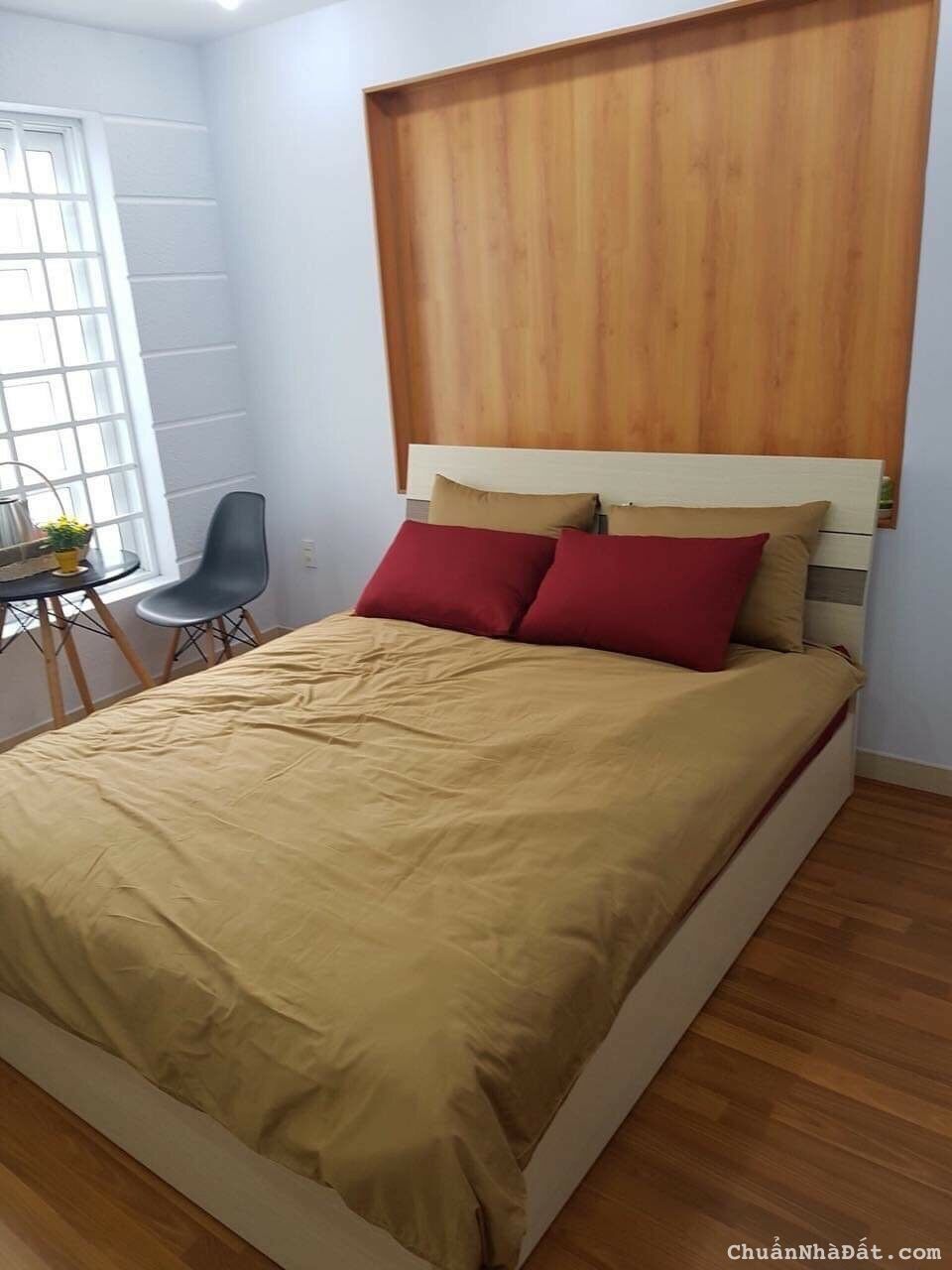 Bán Nhà MT, 4 Tầng, Nguyễn Trọng Tuyển,P.15,Q.PN, dt101m2, Chỉ 20 Tỷ