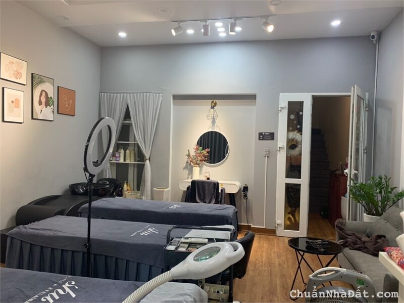 Bán nhà ngõ 131 Thái Hà,Ô tô tránh,vỉa hè hai bên,Kinh doanh gì cũng thuận 54m x6 tầng 17,8 Tỷ. Bán nhà ngõ 131 Thái Hà,Ô tô tránh,vỉa hè hai bên,Kinh doanh gì cũng thuận 54m x6 tầng 17,8 Tỷ.