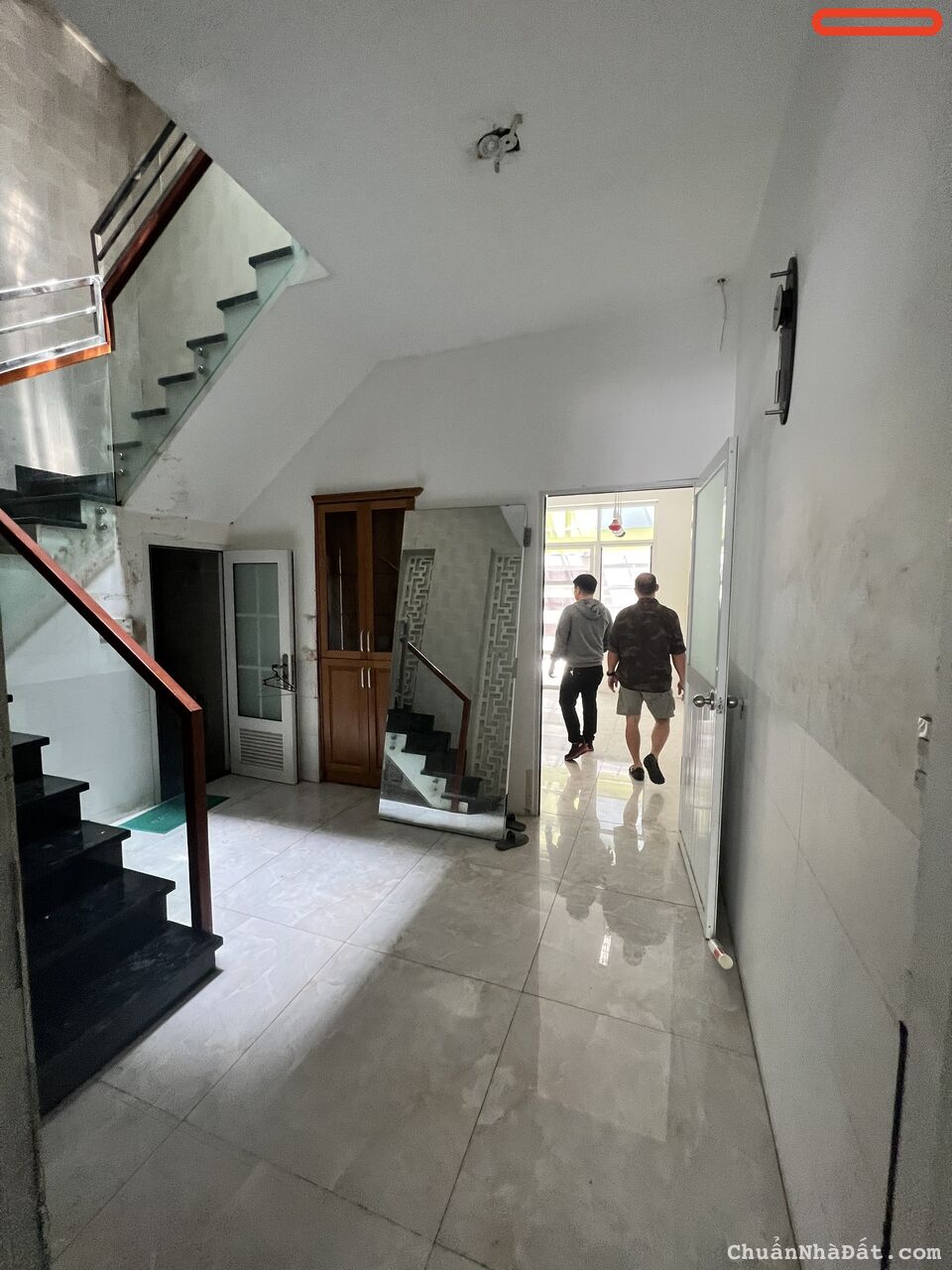 MT Nguyễn Thượng Hiền 5x25m, Trệt, 2lầu. 3pn, 4wc. KD Đa Ngành