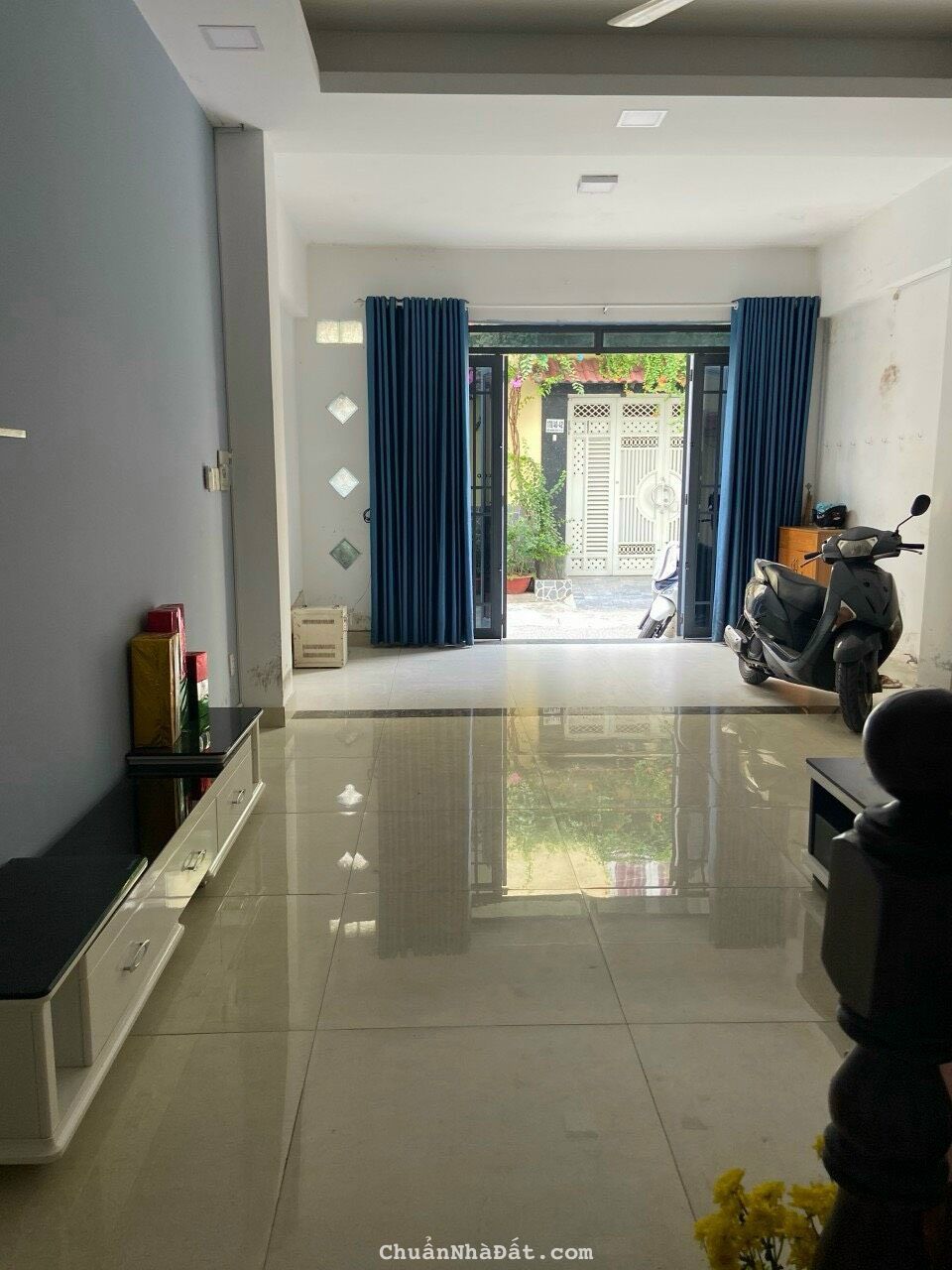 HXH Bùi Đình Tuý 4.5x20m, 1trệt, 3lầu. 6pn, 4wc. Hợp VP, Ở GĐ HXH Bùi Đình Tuý 4.5x20m, 1trệt, 3lầu. 6pn, 4wc. Hợp VP, Ở GĐ