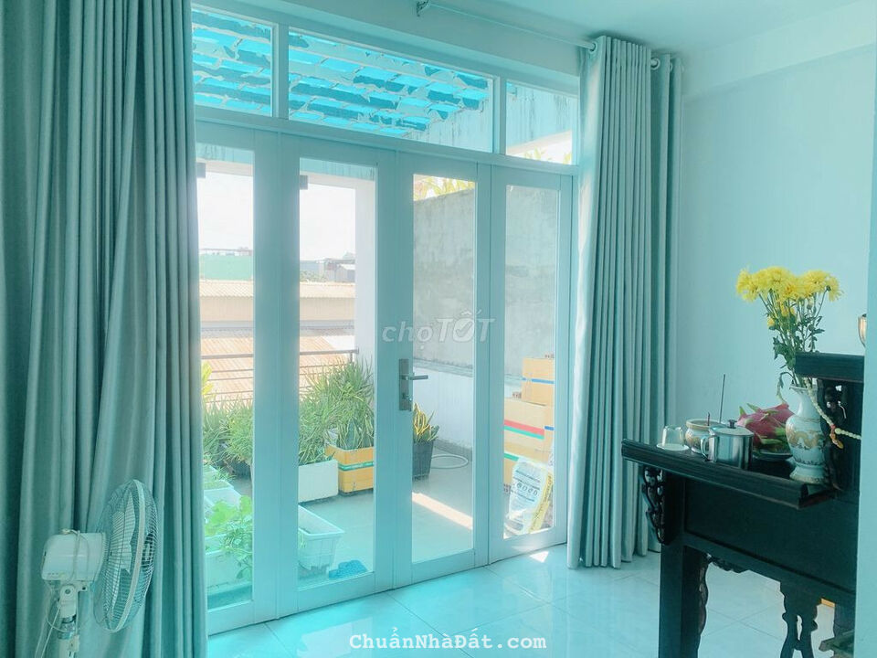 HXH Dương Quảng Hàm 4x14m, 1trệt, 2lầu, ST. 5pn, 5wc. Hợp VPCT+ ở HXH Dương Quảng Hàm 4x14m, 1trệt, 2lầu, ST. 5pn, 5wc. Hợp VPCT+ ở