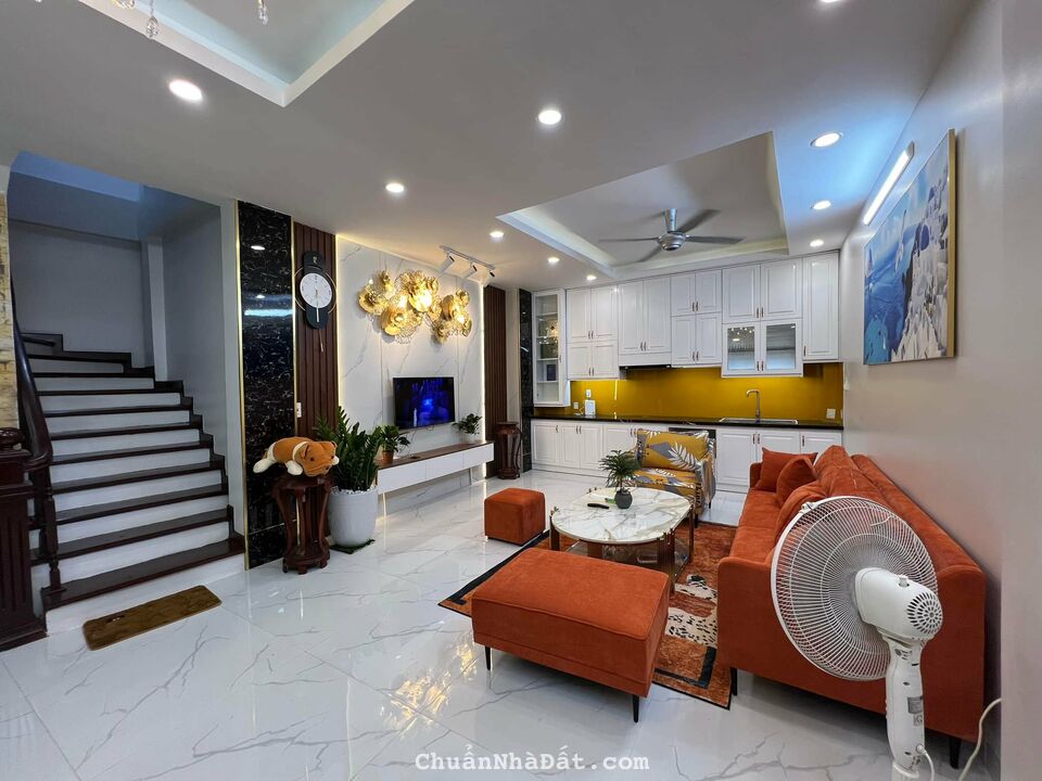 Bán nhà ngõ Tôn Đức Thắng trung tâm quận Đống Đa giá 5.5 tỷ