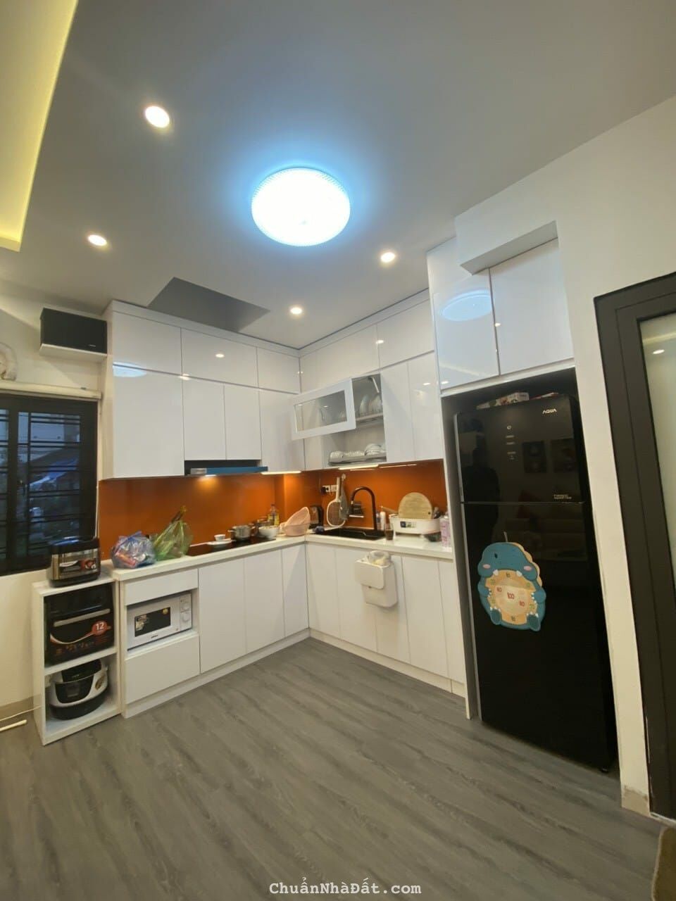 CẦN Bán Gấp Nhà Ngõ 193 Bồ Đề, Hồng Tiến, 45m2, 5 Tầng, Full đồ, Giá 5.x Tỷ