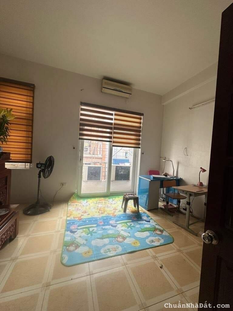 Bán Nhà Dân Xây Ngõ 12 Bồ Đề, Long Biên, 55m2, MT4.7m, 4 Tầng, Ô Tô, Full Đồ 