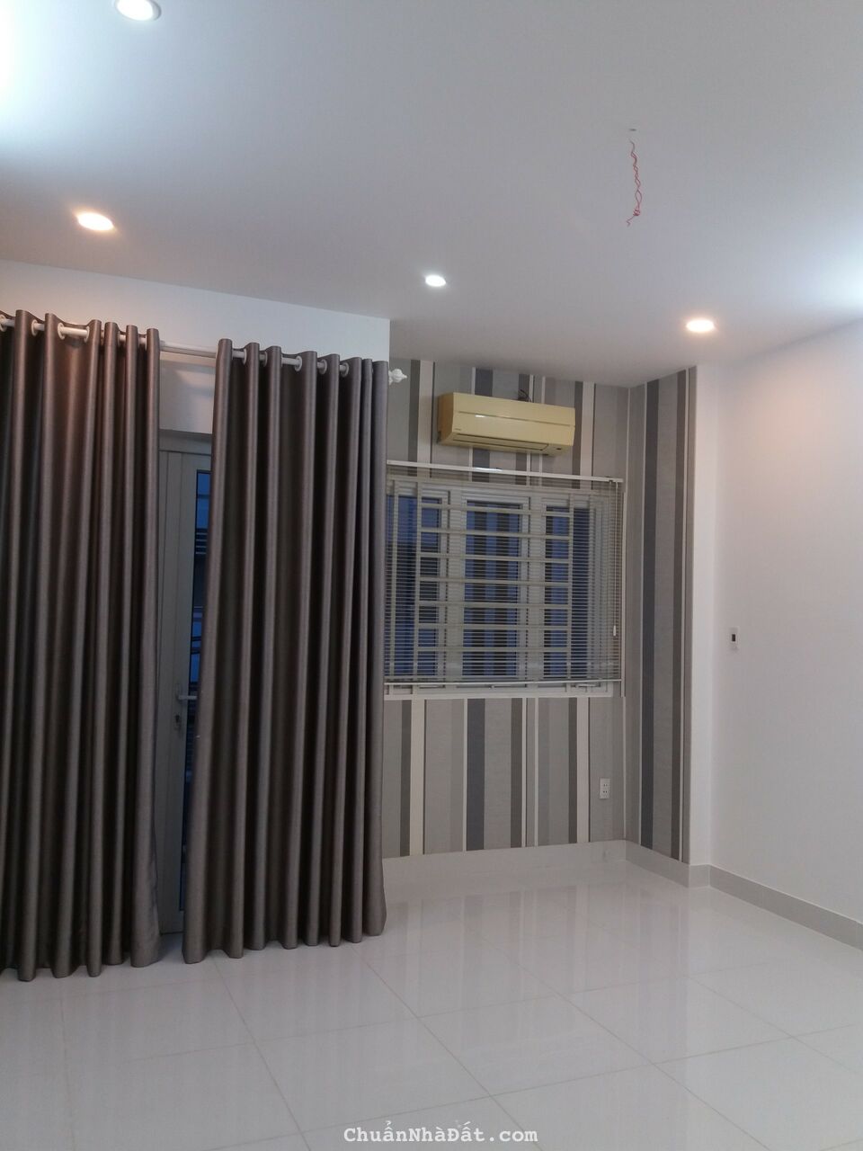 CHO THUÊ NHÀ HẺM XE TẢI NGUYỄN KIỆM ĐỐI DIỆN COOPMART.4.3x16 3LAU 26TR