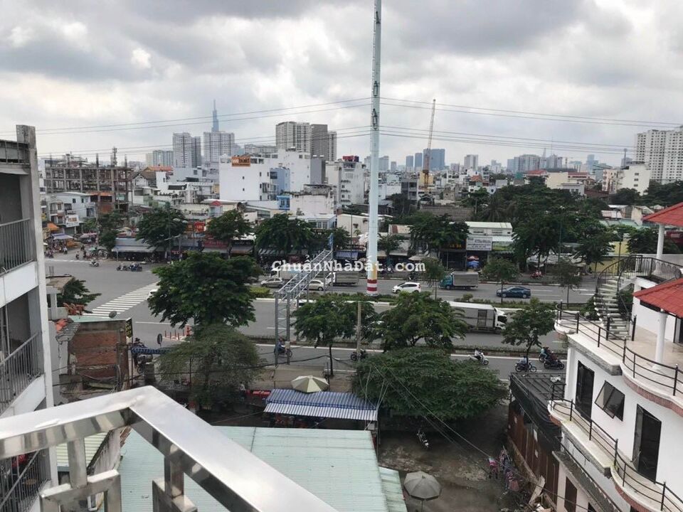 CẦN CHO THUÊ NHÀ NGUYÊN CĂN NGAY TẠI NGÃ 4 PHẠM VĂN ĐỒNG NGUYỄN XÍ .