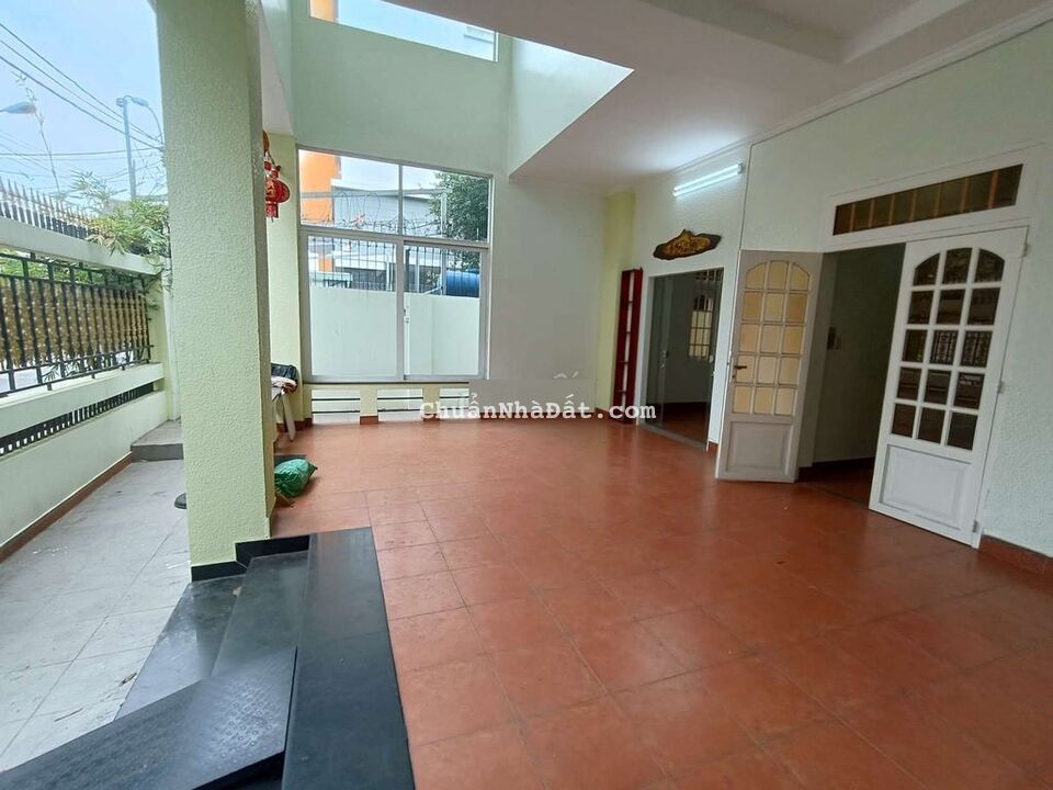 Cho thuê biệt thự đường 17 HBC, Thủ Đức.