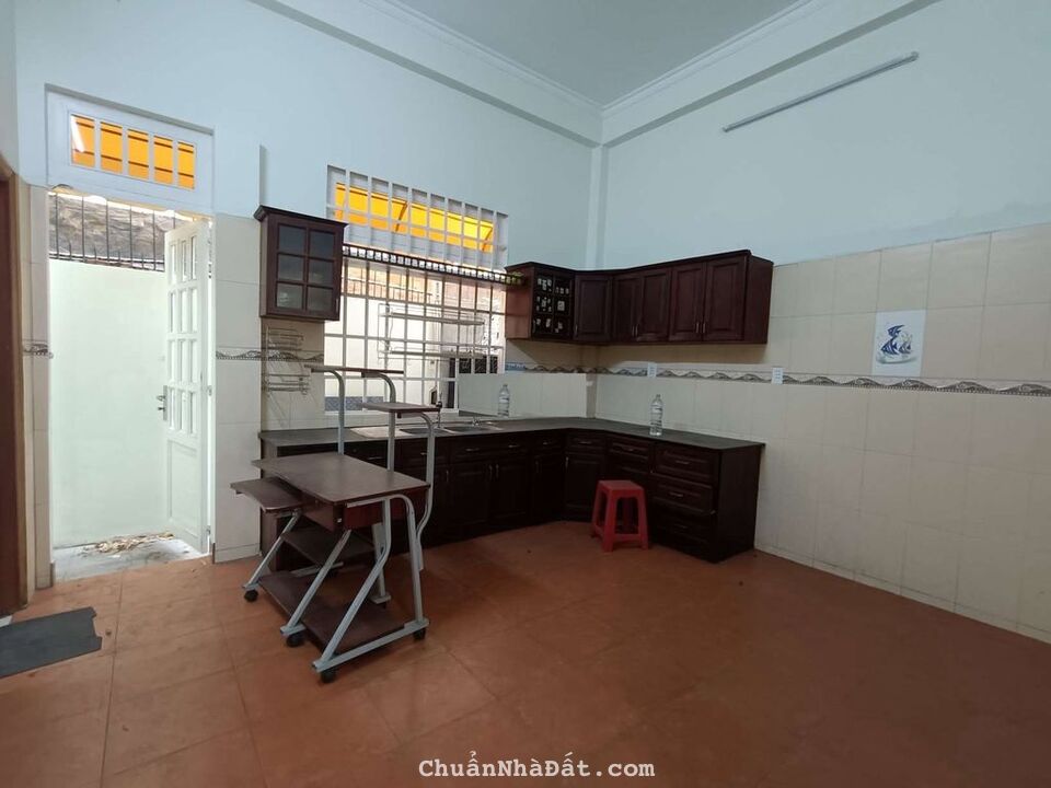 Cho thuê biệt thự đường 17 HBC, Thủ Đức.