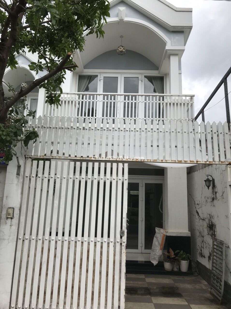 Cho thuê nhà quận Thủ Đức .mặt tiền KDC Hồng Long,  P. Hiệp Bình Phước.