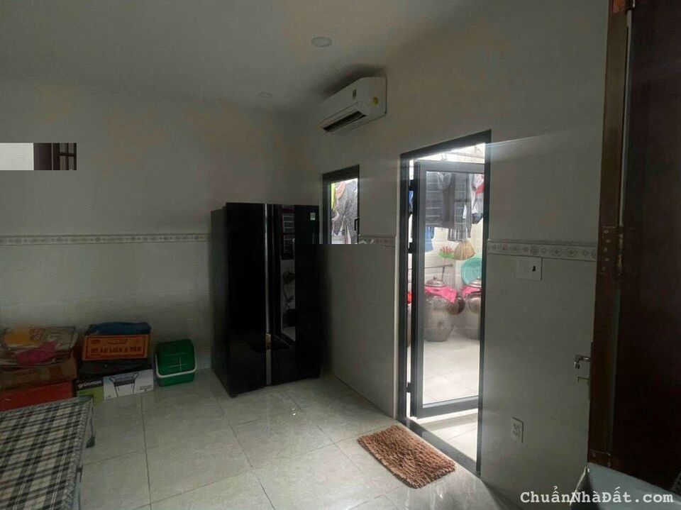 Cho thuê biệt thự bên sông đường số 25 Pham Văn Đồng Hiệp Bình Chánh 