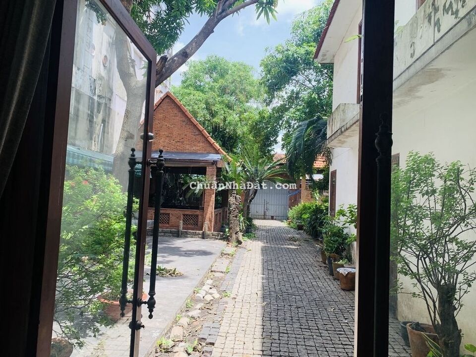 Cho thuê căn biệt thự vườn 1200m²,ngay chợ Bình Triệu,Đại Học Luật,