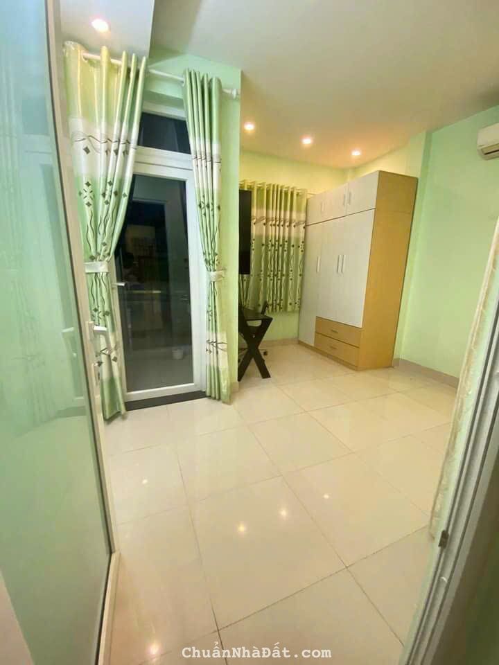 NHÀ RẺ+ ĐẸP NGAY KFC HIỆP BÌNH, 4MX13M, 1 TRỆT 1 LẦU 2PN, FULL NỘI THẤT.