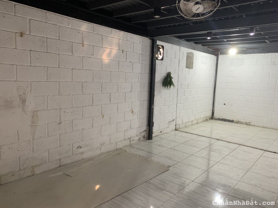 CHO THUÊ NHÀ HẺM XE TẢI ĐƯỜNG 48 GIÁ 6.8TR TRỐNG SUỐT