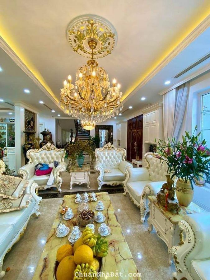 CHỈ 35 TỶ SỞ HỮU NHÀ VỊ TRÍ ĐẸP, PHÂN LÔ, Ô TÔ TRÁNH, VỈA HÈ, KINH DOANH QUẬN CẦU GIẤY.