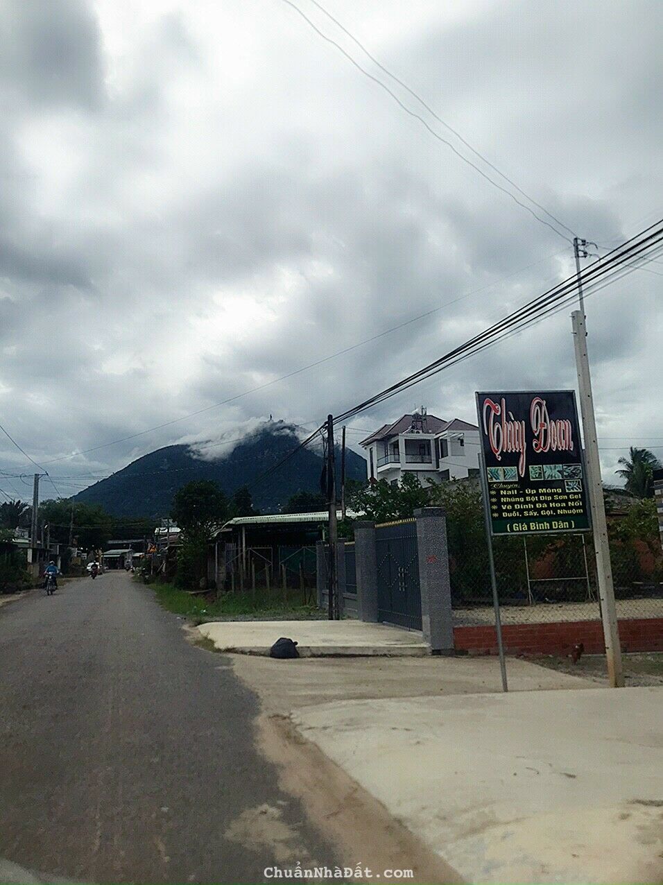 BÁN ĐẤT TRUNG TÂM TÂY NINH, 1 SẸC ĐƯỜNG NGUYỄN CHÍ THANH