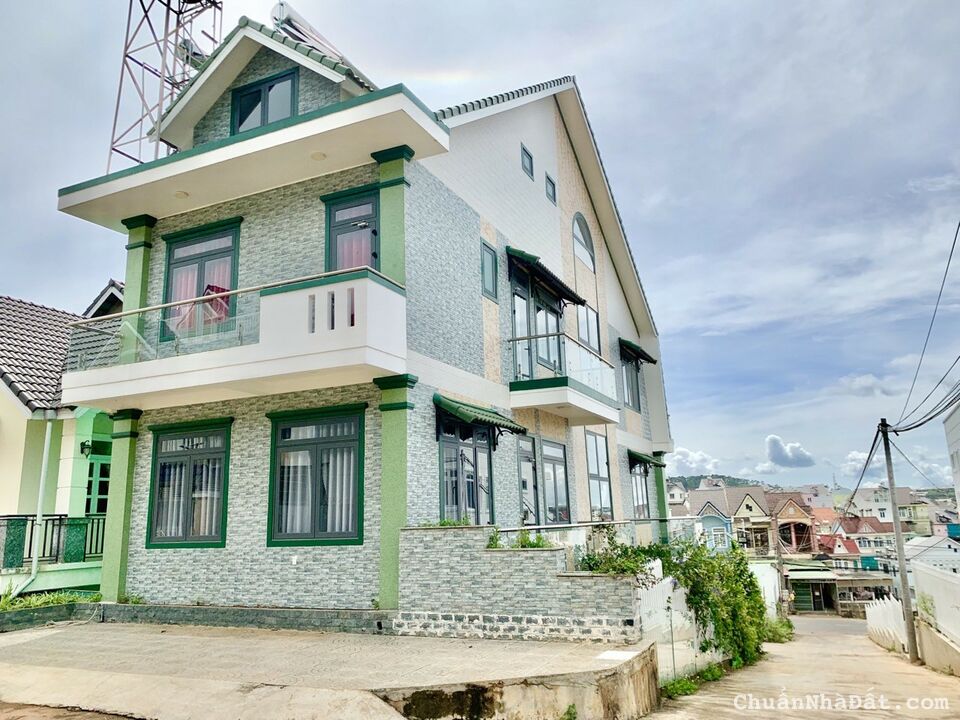 Bán Hoặc Cho Thuê Căn Biệt Thự Mới Xây, FULL Nội Thất, 3 Mặt Tiền F12 – TP Đà Lạt