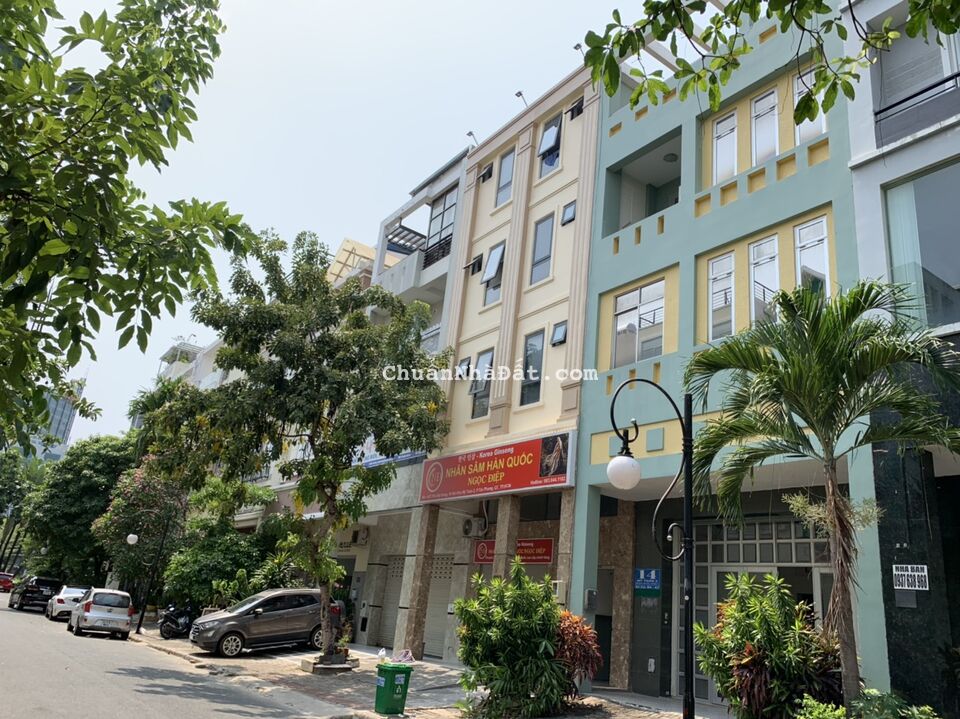 cần bán nhanh căn nhà phố Mỹ Toàn 2, đường Nội Khu, Phú Mỹ Hưng, Q.7