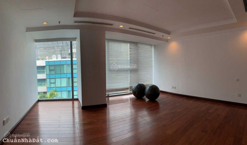 XUẤT CẢNH BÁN GẤP Căn hộ Vincom Center 3PN Góc nhìn Bitesco đường Đồng Khởi, Quận 1