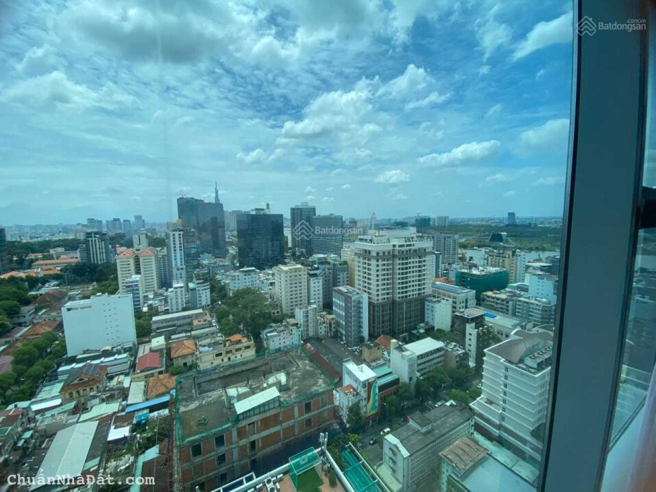 Cho thuê căn 4PN Vincom Đồng Khởi nhìn Landmark 81 và View sông, Quận 1
