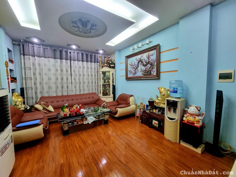 Cần bán nhà riêng phố Hoàng Cầu Đống Đa 55m* 5T *6.5 tỷ Nội thất sịn