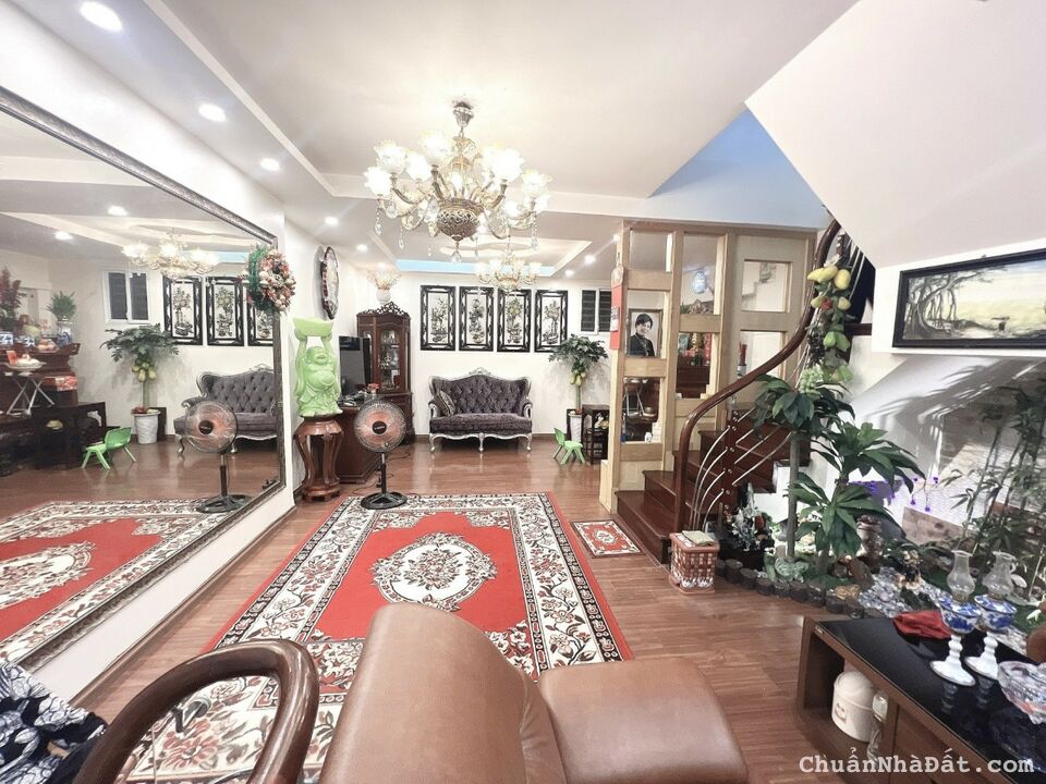 Chính chủ nhờ bán nhà phố, Giang Văn Minh, Ba Đình 50m* 5T* 6.5 tỷ 