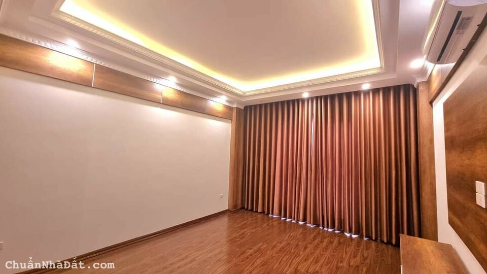 Cần bán nhà riêng đường Lạc Long Quân Cầu Giấy 60m*5T*7.1 tỷ