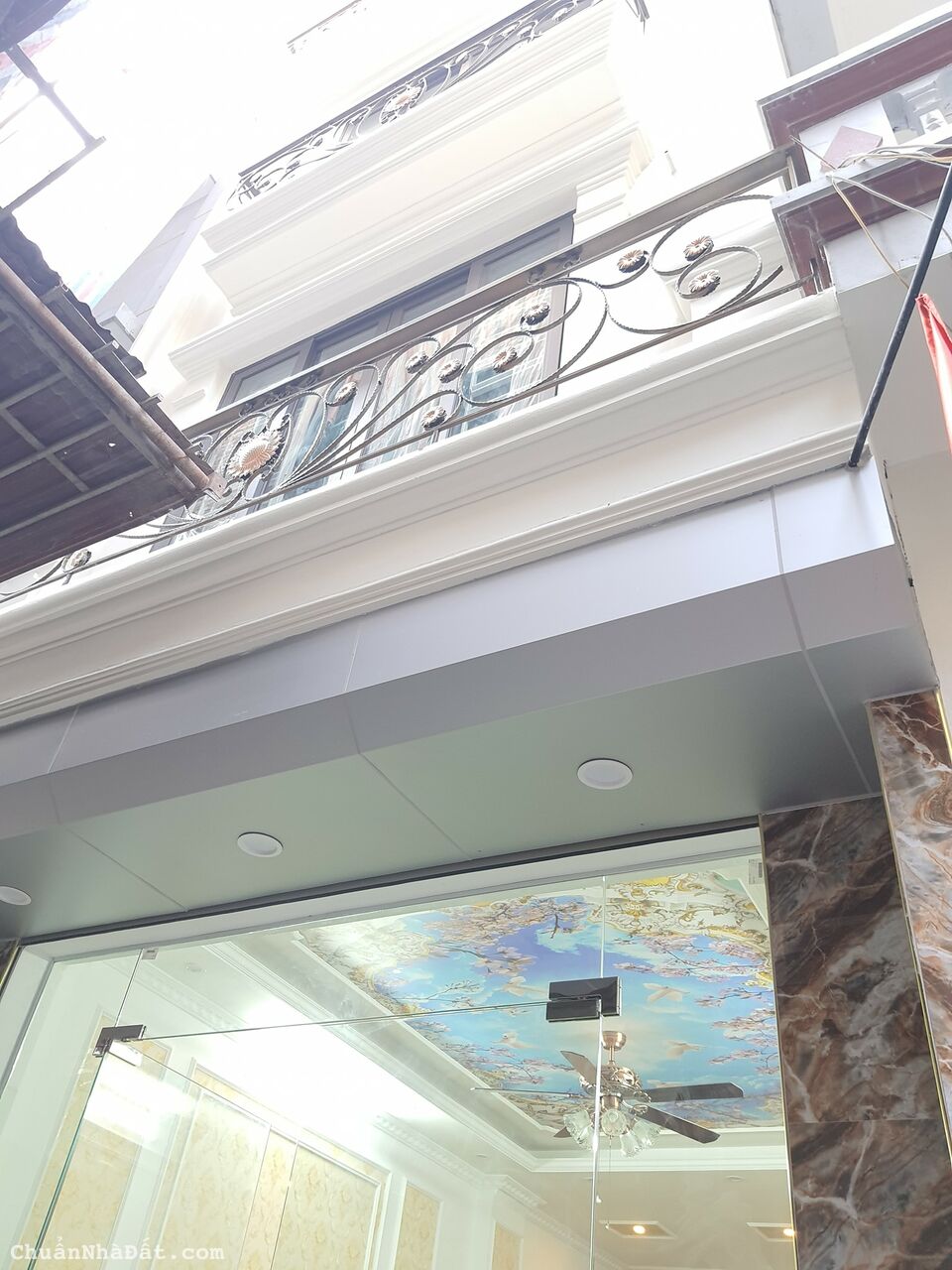 Cần bán nhà mới thang máy Phố Đào Tấn Ba Đình 50m* 6T*9.5 tỷ lh:0919270102