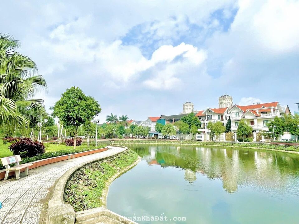 CC Cần bán Biệt thự KĐT Cầu Bươu 127m2 x 4 tầng xây thô MT 8m giá 19 tỷ CC Cần bán Biệt thự KĐT Cầu Bươu 127m2 x 4 tầng xây thô MT 8m giá 19 tỷ