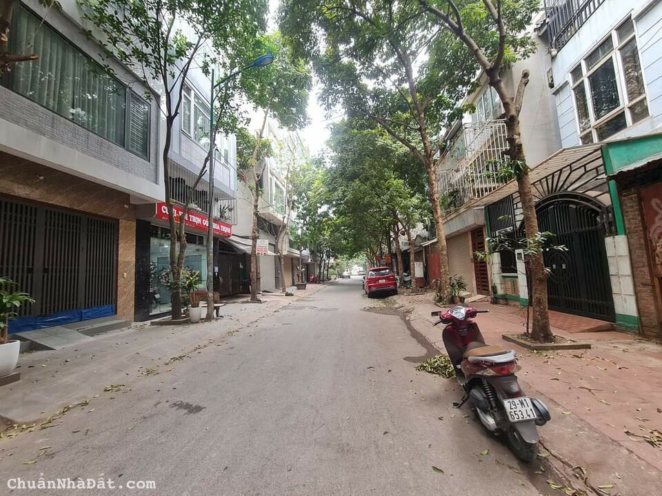 CỰC GẤP! Bán Liền kề Xa La đường hè ô tô tránh 75m2 giá hơn 10 tỷ có TL