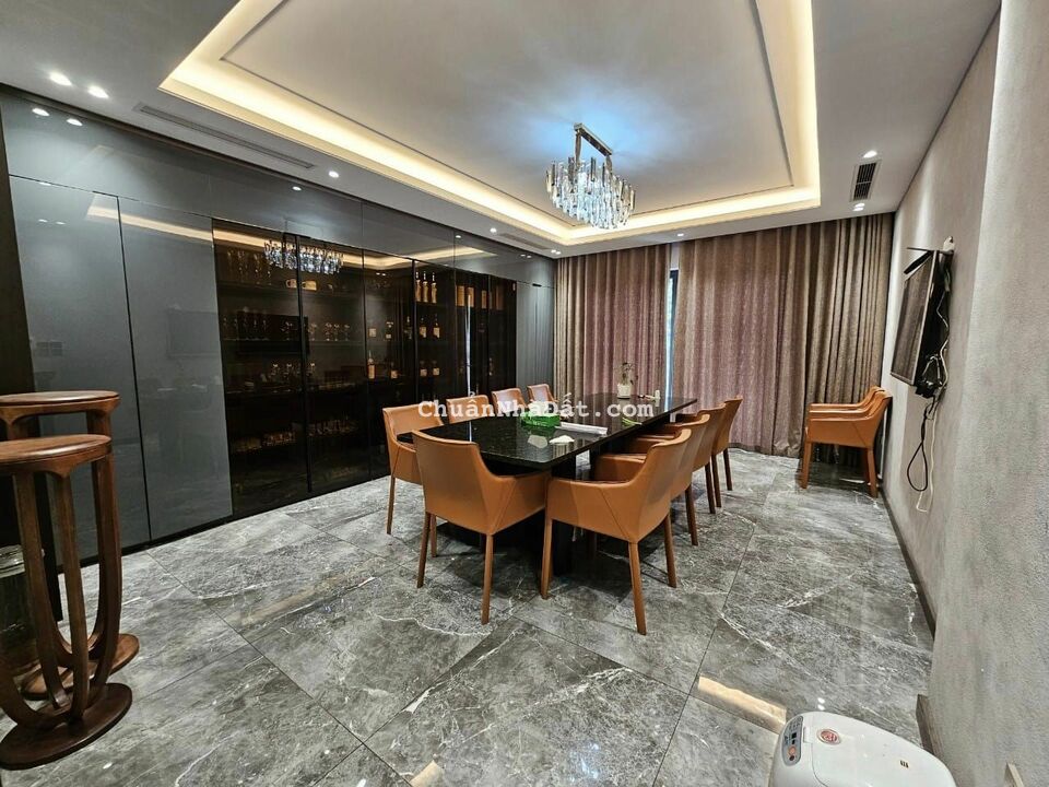 Giảm 1 tỷ! Bán nhà siêu đẹp mặt phố Nguyễn Văn Lộc, Hà Đông 70m2*5 tầng giá nhỉnh 20 tỷ