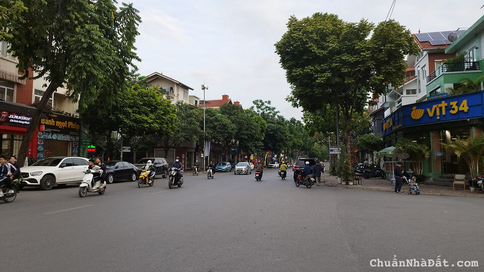 Giảm 1 tỷ! Bán nhà siêu đẹp mặt phố Nguyễn Văn Lộc, Hà Đông 70m2*5 tầng giá nhỉnh 20 tỷ