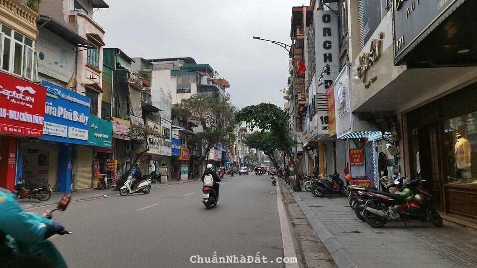 Cho thuê nhà mặt phố Bạch Mai, Hai Bà Trưng, Diện tích 200m2*2 tầng giá thuê 79tr/tháng