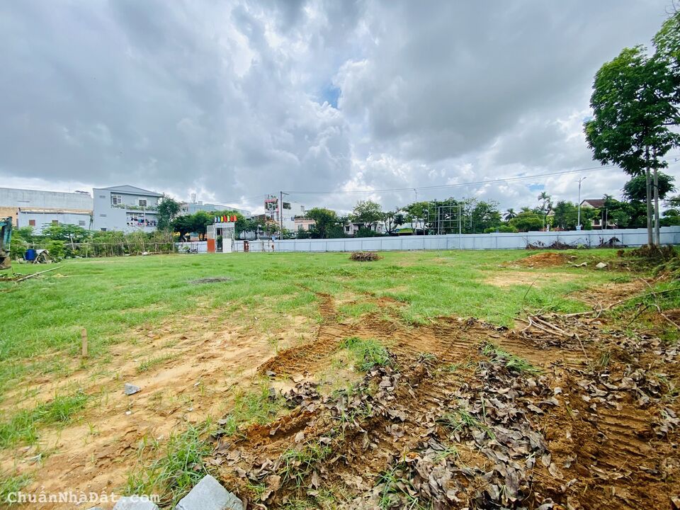 5 lô đất nền trung tâm TP Đà Nẵng, mặt tiền đường Cách Mạng Tháng 8, số lượng có hạn 5 lô đất nền trung tâm TP Đà Nẵng, mặt tiền đường Cách Mạng Tháng 8, số lượng có hạn