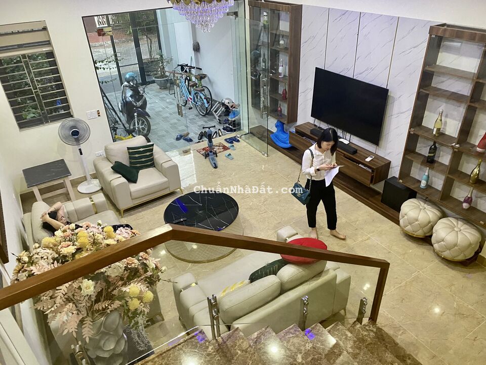 Bán căn góc khu biệt thự Sao Đỏ 100m hoàn thiện đẹp về ở luôn, giá 6,1tỷ. Chấp nhận giá thấp hơn tt