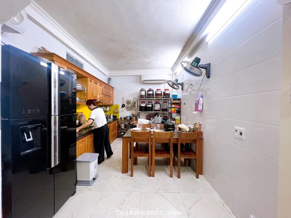 BÁN NHÀ 5 TẦNG NGÕ 136 CẦU DIỄN, TẶNG FULL NỘI THẤT, DT 40M2, GIÁ CHỈ 5,5 TỶ BÁN NHÀ 5 TẦNG NGÕ 136 CẦU DIỄN, TẶNG FULL NỘI THẤT, DT 40M2, GIÁ CHỈ 5,5 TỶ