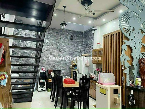 Biệt thự đường 7m Phường Tân Sơn Nhì, Quận Tân Phú - 104m2 - 14.8 tỷ 